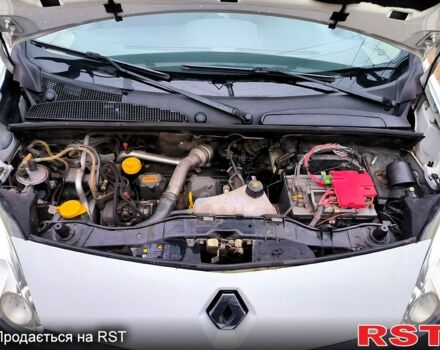 Рено Кенгу 2008 в Одессе на Automoto.ua Белый Рено Кенгу, объемом двигателя 1.5 л и пробегом 365 тыс. км за 5400 $, фото 11 на Automoto.ua