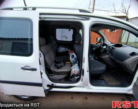 Рено Кенгу 2008 в Одессе на Automoto.ua Белый Рено Кенгу, объемом двигателя 1.5 л и пробегом 365 тыс. км за 5400 $, фото 8 на Automoto.ua