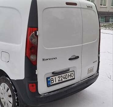 Белый Рено Кенгу, объемом двигателя 1.46 л и пробегом 401 тыс. км за 4500 $, фото 11 на Automoto.ua