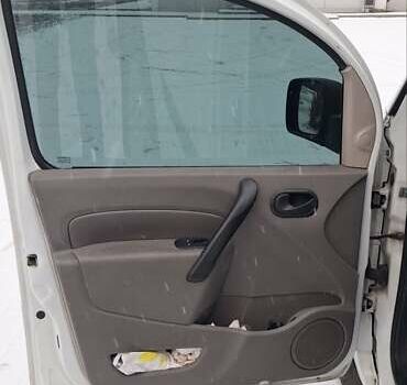 Белый Рено Кенгу, объемом двигателя 1.46 л и пробегом 401 тыс. км за 4500 $, фото 15 на Automoto.ua