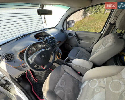 Белый Рено Кенгу, объемом двигателя 0 л и пробегом 330 тыс. км за 5200 $, фото 3 на Automoto.ua