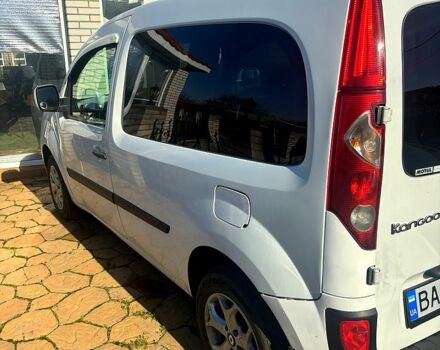 Белый Рено Кенгу, объемом двигателя 1.5 л и пробегом 400 тыс. км за 3600 $, фото 1 на Automoto.ua