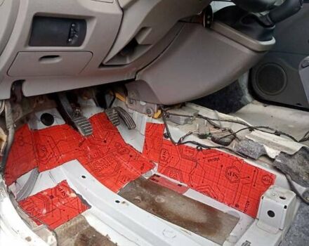 Білий Рено Кєнгу, об'ємом двигуна 1.46 л та пробігом 298 тис. км за 4900 $, фото 21 на Automoto.ua