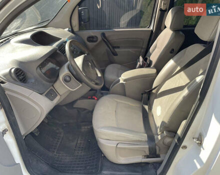 Белый Рено Кенгу, объемом двигателя 1.46 л и пробегом 254 тыс. км за 4100 $, фото 3 на Automoto.ua