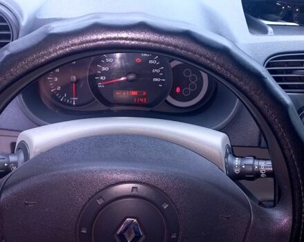 Белый Рено Кенгу, объемом двигателя 1.6 л и пробегом 195 тыс. км за 5800 $, фото 4 на Automoto.ua