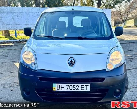 Белый Рено Кенгу, объемом двигателя 1.5 л и пробегом 368 тыс. км за 5500 $, фото 2 на Automoto.ua