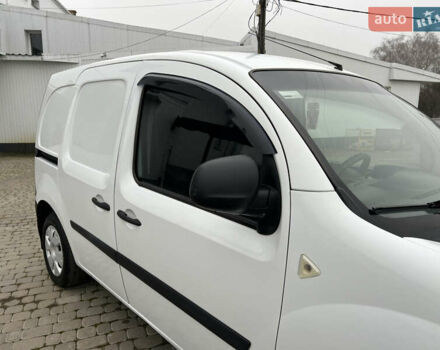 Белый Рено Кенгу, объемом двигателя 1.5 л и пробегом 262 тыс. км за 5750 $, фото 25 на Automoto.ua