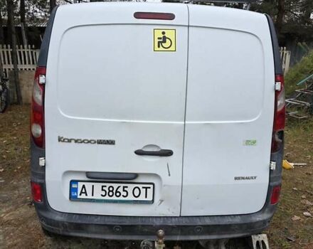 Белый Рено Кенгу, объемом двигателя 1.46 л и пробегом 280 тыс. км за 3100 $, фото 8 на Automoto.ua