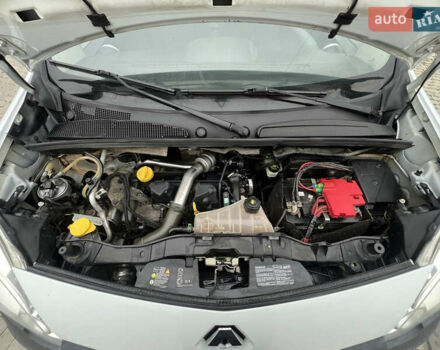 Белый Рено Кенгу, объемом двигателя 1.5 л и пробегом 262 тыс. км за 5750 $, фото 67 на Automoto.ua