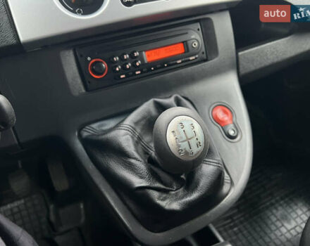 Белый Рено Кенгу, объемом двигателя 1.5 л и пробегом 262 тыс. км за 5750 $, фото 43 на Automoto.ua