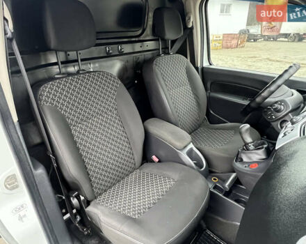 Белый Рено Кенгу, объемом двигателя 1.5 л и пробегом 262 тыс. км за 5750 $, фото 50 на Automoto.ua