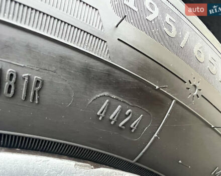 Белый Рено Кенгу, объемом двигателя 1.5 л и пробегом 262 тыс. км за 5750 $, фото 75 на Automoto.ua