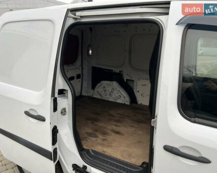 Белый Рено Кенгу, объемом двигателя 1.5 л и пробегом 262 тыс. км за 5750 $, фото 59 на Automoto.ua