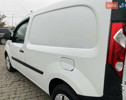 Белый Рено Кенгу, объемом двигателя 1.5 л и пробегом 262 тыс. км за 5750 $, фото 19 на Automoto.ua