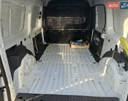 Білий Рено Кєнгу, об'ємом двигуна 1.5 л та пробігом 607 тис. км за 5500 $, фото 12 на Automoto.ua