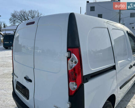 Белый Рено Кенгу, объемом двигателя 1.5 л и пробегом 262 тыс. км за 5300 $, фото 14 на Automoto.ua