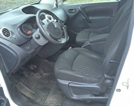 Белый Рено Кенгу, объемом двигателя 1.46 л и пробегом 145 тыс. км за 7800 $, фото 5 на Automoto.ua