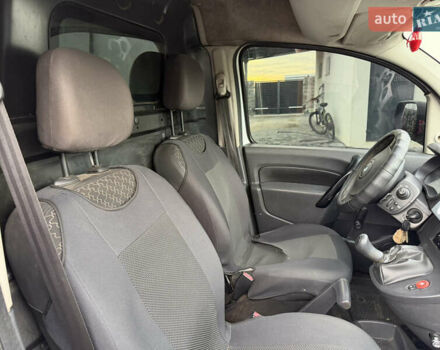 Рено Кенгу 2012 в Львове на Automoto.ua Белый Рено Кенгу, объемом двигателя 1.46 л и пробегом 233 тыс. км за 3850 $, фото 26 на Automoto.ua