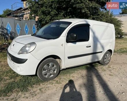 Белый Рено Кенгу, объемом двигателя 1.5 л и пробегом 320 тыс. км за 5500 $, фото 3 на Automoto.ua