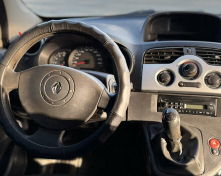 Белый Рено Кенгу, объемом двигателя 1.46 л и пробегом 235 тыс. км за 4000 $, фото 8 на Automoto.ua