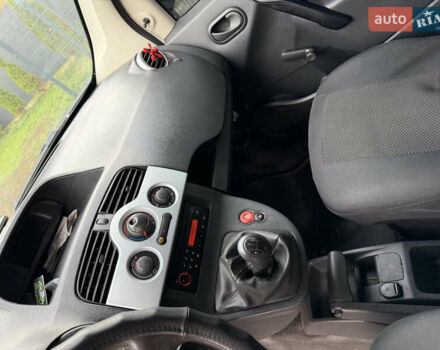 Рено Кенгу 2012 в Львове на Automoto.ua Белый Рено Кенгу, объемом двигателя 1.46 л и пробегом 233 тыс. км за 3850 $, фото 34 на Automoto.ua
