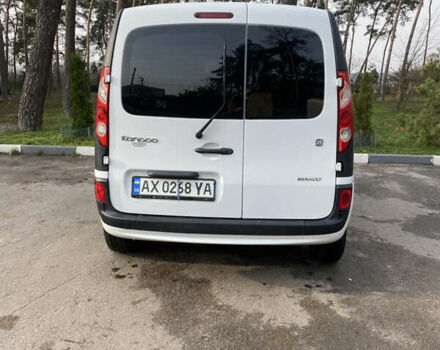 Белый Рено Кенгу, объемом двигателя 0 л и пробегом 80 тыс. км за 9000 $, фото 3 на Automoto.ua