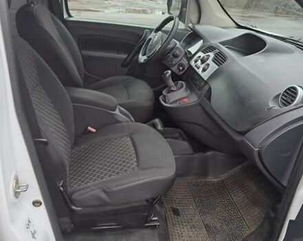 Белый Рено Кенгу, объемом двигателя 1.46 л и пробегом 145 тыс. км за 7800 $, фото 7 на Automoto.ua