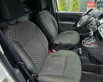 Белый Рено Кенгу, объемом двигателя 0 л и пробегом 59 тыс. км за 4999 $, фото 15 на Automoto.ua