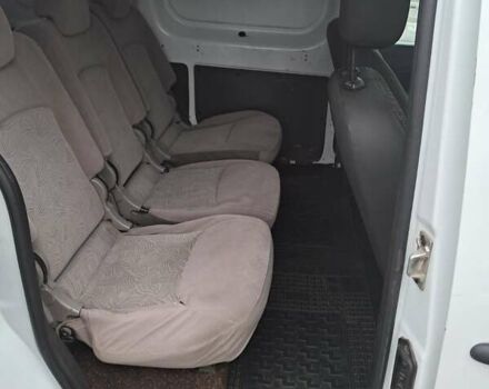 Белый Рено Кенгу, объемом двигателя 1.46 л и пробегом 145 тыс. км за 7800 $, фото 6 на Automoto.ua