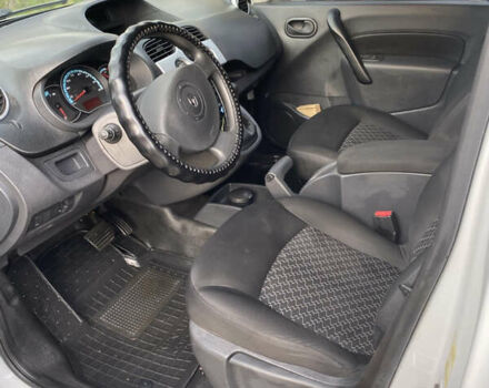 Белый Рено Кенгу, объемом двигателя 0 л и пробегом 80 тыс. км за 9000 $, фото 5 на Automoto.ua