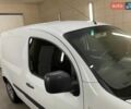 Белый Рено Кенгу, объемом двигателя 1.5 л и пробегом 299 тыс. км за 5555 $, фото 4 на Automoto.ua