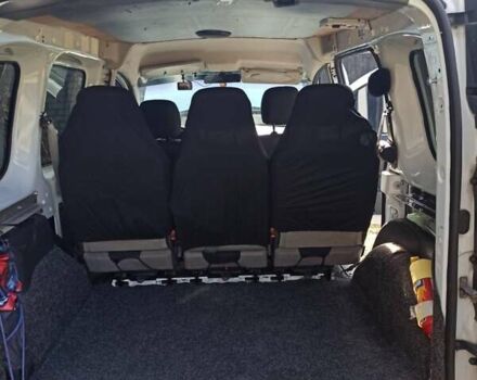 Белый Рено Кенгу, объемом двигателя 1.46 л и пробегом 120 тыс. км за 8000 $, фото 4 на Automoto.ua