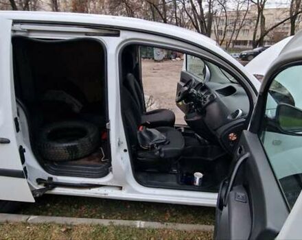 Белый Рено Кенгу, объемом двигателя 1.5 л и пробегом 340 тыс. км за 4050 $, фото 11 на Automoto.ua