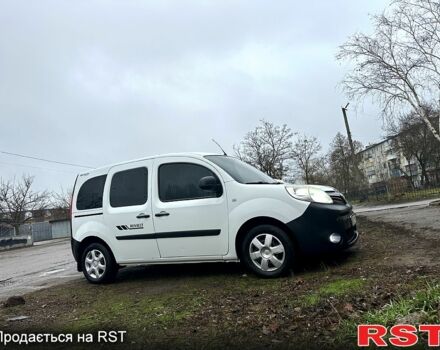 Белый Рено Кенгу, объемом двигателя 1.5 л и пробегом 265 тыс. км за 9200 $, фото 5 на Automoto.ua