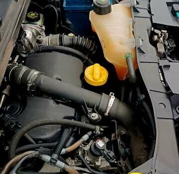 Белый Рено Кенгу, объемом двигателя 1.5 л и пробегом 303 тыс. км за 6000 $, фото 29 на Automoto.ua