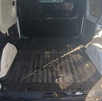 Білий Рено Кєнгу, об'ємом двигуна 1.5 л та пробігом 257 тис. км за 5700 $, фото 1 на Automoto.ua