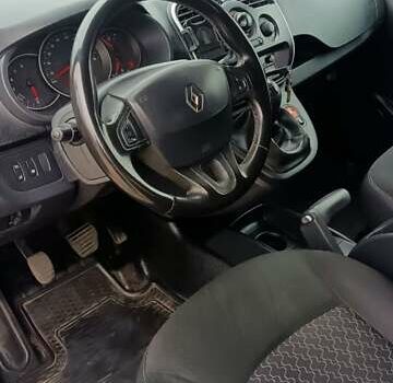 Белый Рено Кенгу, объемом двигателя 1.5 л и пробегом 303 тыс. км за 6000 $, фото 17 на Automoto.ua