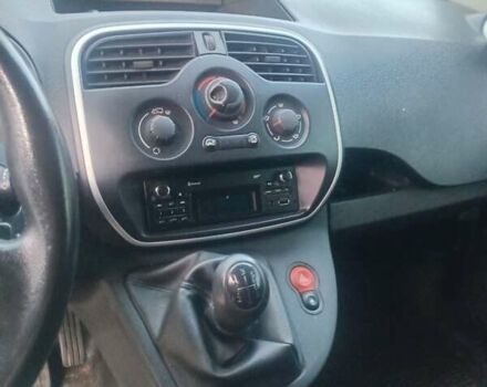 Белый Рено Кенгу, объемом двигателя 1.5 л и пробегом 230 тыс. км за 2500 $, фото 8 на Automoto.ua