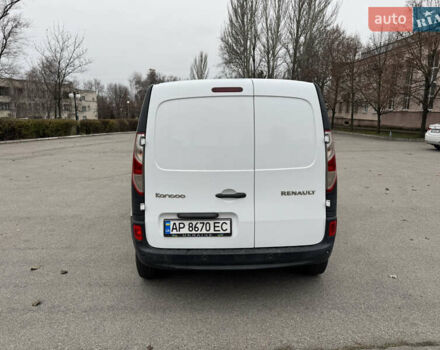 Белый Рено Кенгу, объемом двигателя 1.5 л и пробегом 304 тыс. км за 5900 $, фото 4 на Automoto.ua