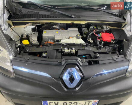 Білий Рено Кєнгу, об'ємом двигуна 0 л та пробігом 39 тис. км за 6100 $, фото 19 на Automoto.ua