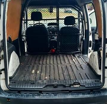 Белый Рено Кенгу, объемом двигателя 1.5 л и пробегом 303 тыс. км за 6000 $, фото 11 на Automoto.ua