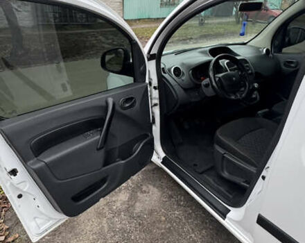 Белый Рено Кенгу, объемом двигателя 1.46 л и пробегом 234 тыс. км за 7700 $, фото 16 на Automoto.ua