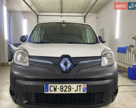 Білий Рено Кєнгу, об'ємом двигуна 0 л та пробігом 39 тис. км за 6100 $, фото 7 на Automoto.ua