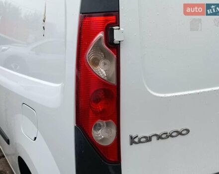 Белый Рено Кенгу, объемом двигателя 1.5 л и пробегом 330 тыс. км за 6490 $, фото 8 на Automoto.ua