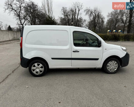 Белый Рено Кенгу, объемом двигателя 1.5 л и пробегом 304 тыс. км за 5900 $, фото 6 на Automoto.ua