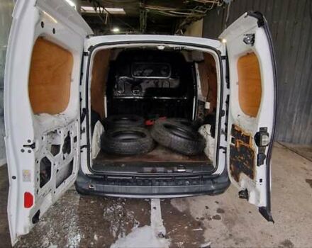 Белый Рено Кенгу, объемом двигателя 1.5 л и пробегом 340 тыс. км за 4050 $, фото 13 на Automoto.ua