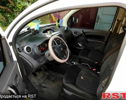 Белый Рено Кенгу, объемом двигателя 1.4 л и пробегом 189 тыс. км за 7600 $, фото 1 на Automoto.ua