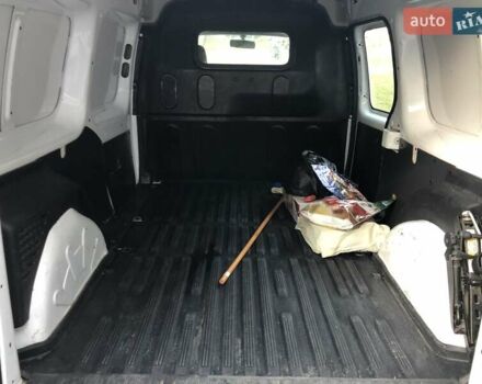 Рено Кєнгу 2014 у Василькове на Automoto.ua Білий Рено Кєнгу, об'ємом двигуна 1.46 л та пробігом 205 тис. км за 7800 $, фото 12 на Automoto.ua