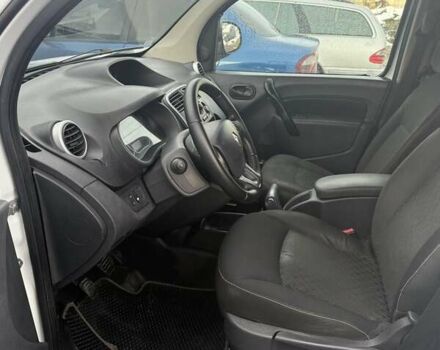 Белый Рено Кенгу, объемом двигателя 1.49 л и пробегом 185 тыс. км за 6000 $, фото 4 на Automoto.ua