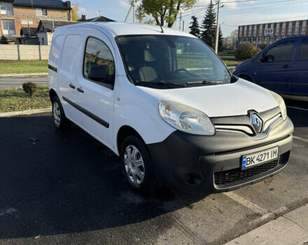 Рено Кенгу 2014 в Лубнах на Automoto.ua Белый Рено Кенгу, объемом двигателя 1.46 л и пробегом 395 тыс. км за 7150 $, фото 1 на Automoto.ua